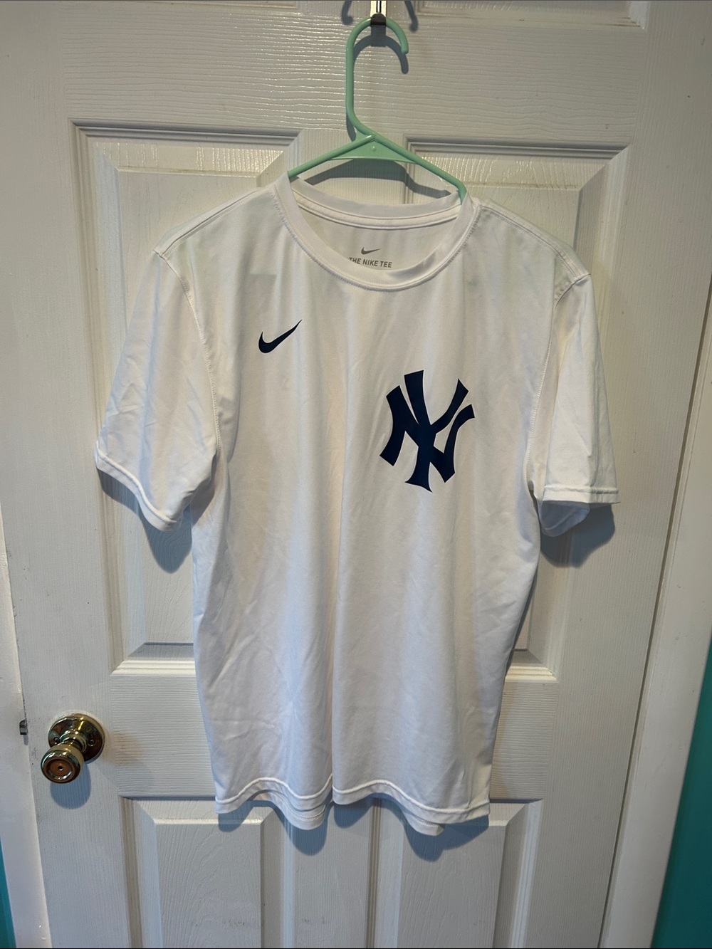 Nike White Tee with Navy New York Yankees Logo